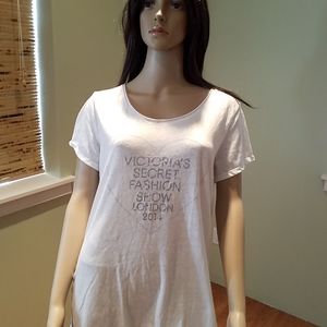 Victoria's Secret Fashion Show 2014 T-shirt Size L
